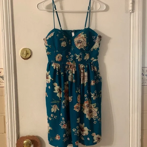 Sea green dress WITH POCKETS - Picture 1 of 1